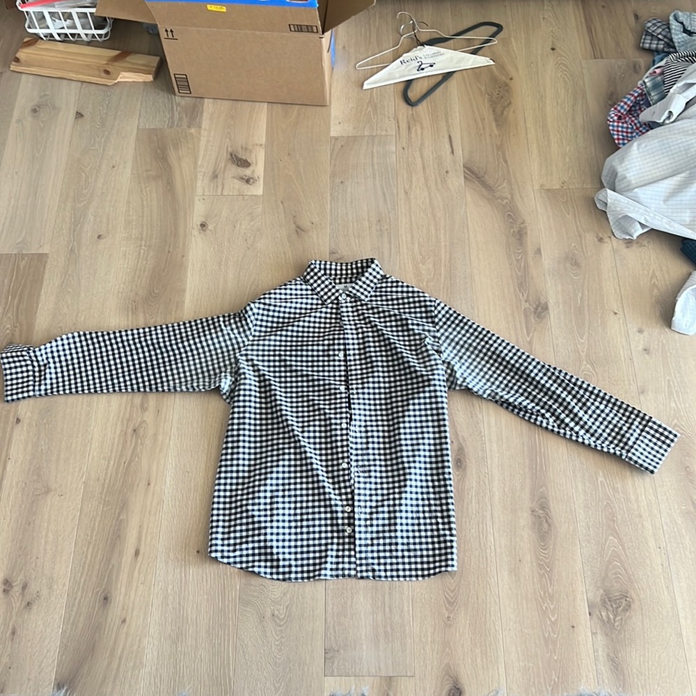 XXL Mizzen+Main Standard fit shirt in a black and white color